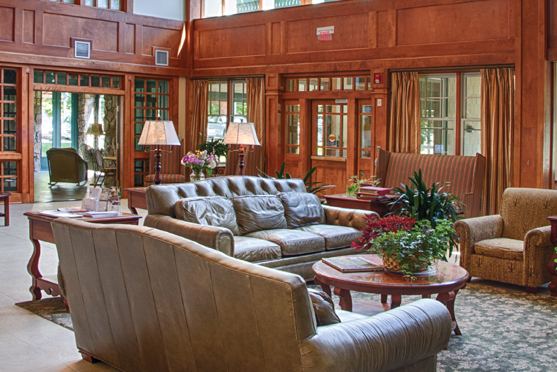 senior living, the lounge at the lodge